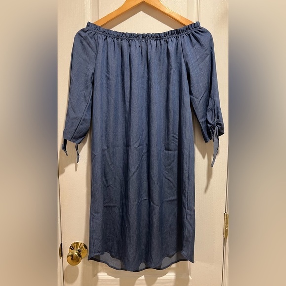 NWT - Love J off Shoulder Dress size small - Picture 2 of 3